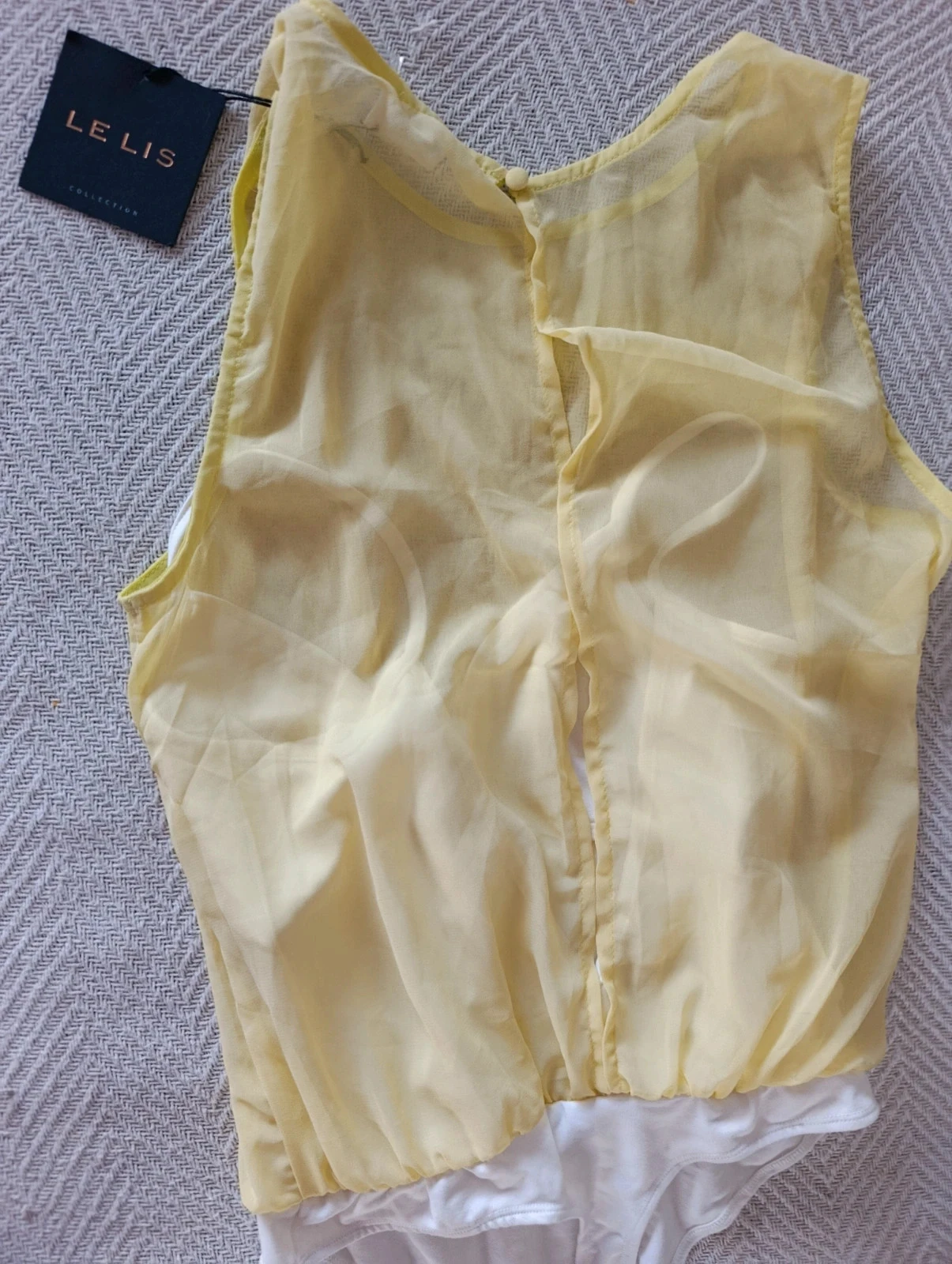 Le Lis pastel yellow women's chic elegant transparent voile T-shirt – photo 7
